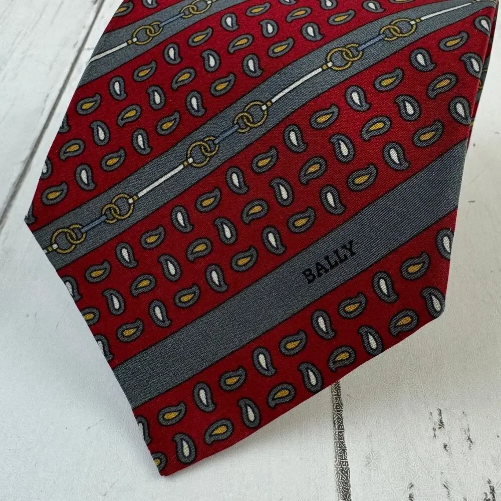 Bally vtg red